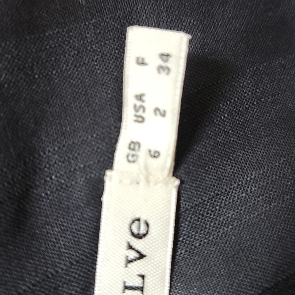 Twenty8twelve,  pinstripe pant, black ,size 2 - Picture 9 of 15